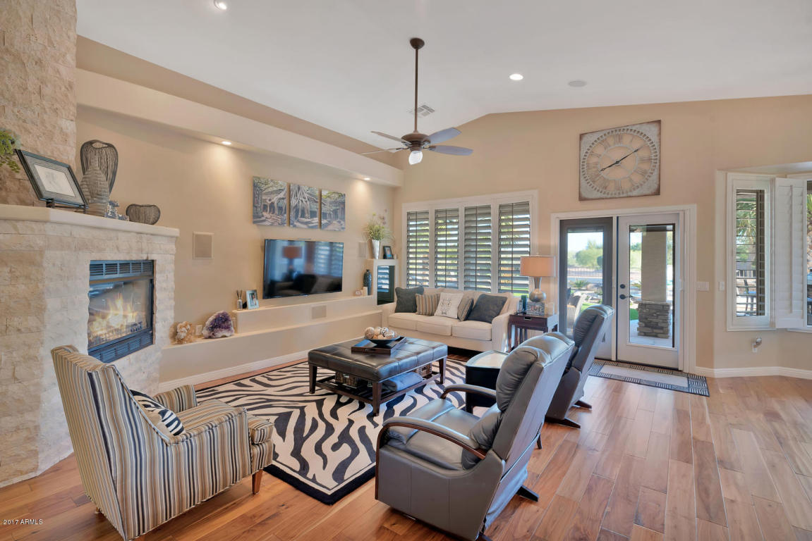 4364 E Strawberry Dr, Gilbert, AZ 85298 photo 5