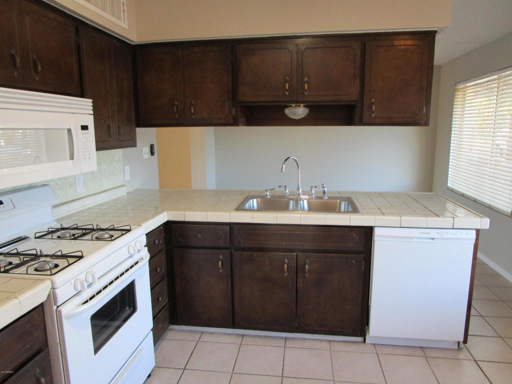 2031 W Aster Dr, Phoenix, AZ 85029 photo 8