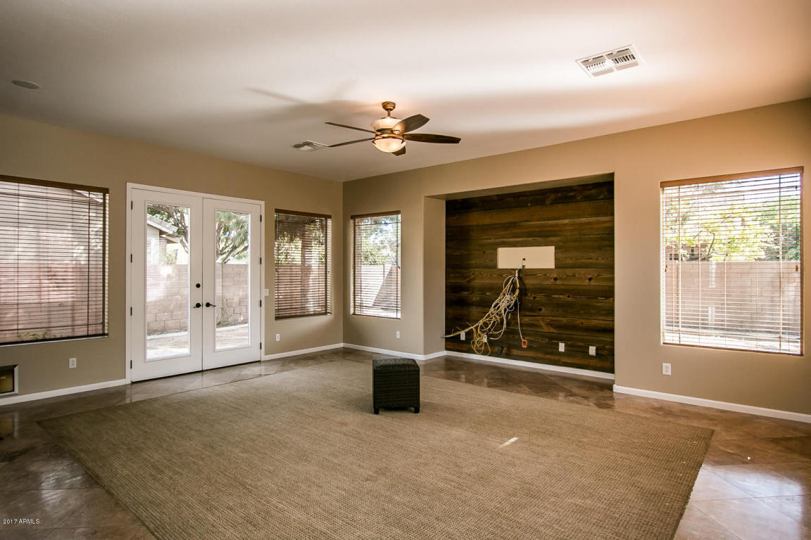 3385 E Vaughn Ave, Gilbert, AZ 85234 photo 6