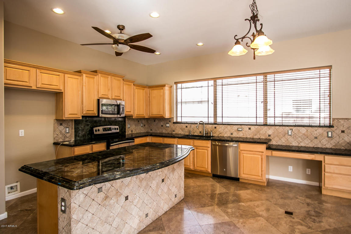 3385 E Vaughn Ave, Gilbert, AZ 85234 photo 8
