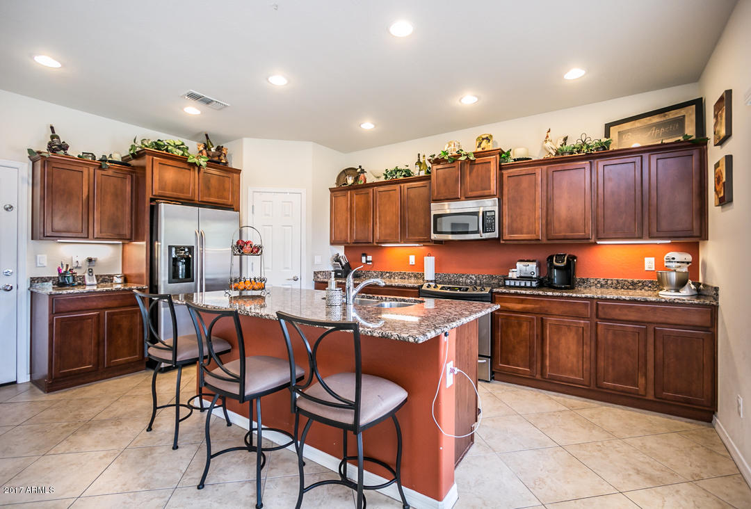2233 W Davis Rd, Phoenix, AZ 85023 photo 9