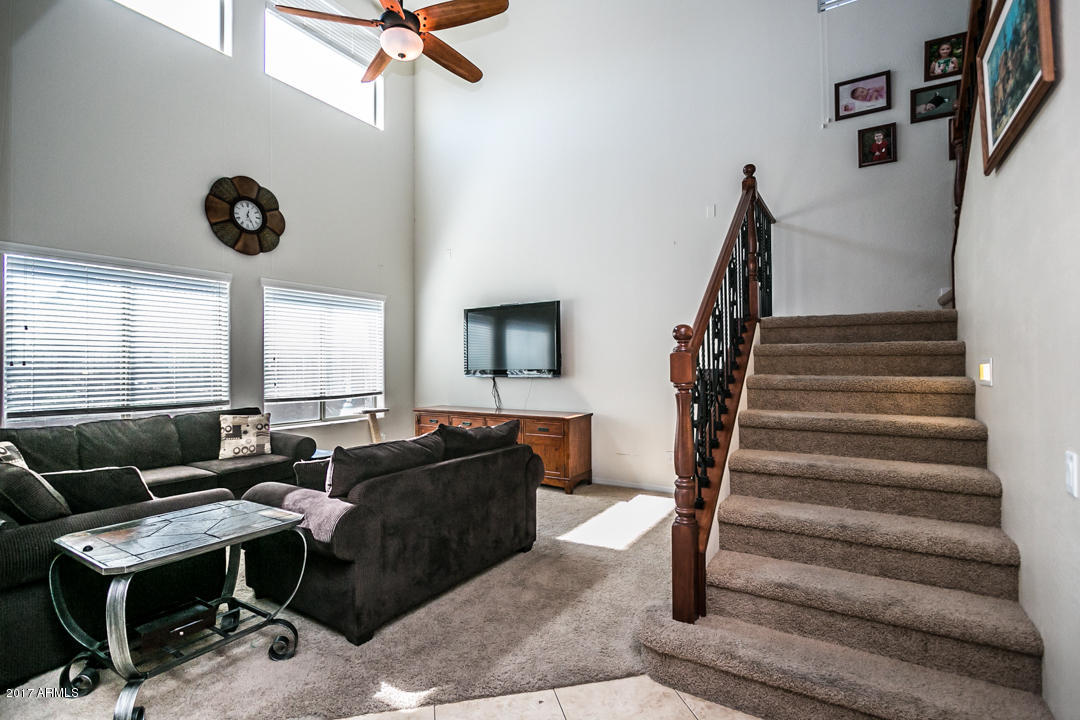2233 W Davis Rd, Phoenix, AZ 85023 photo 4