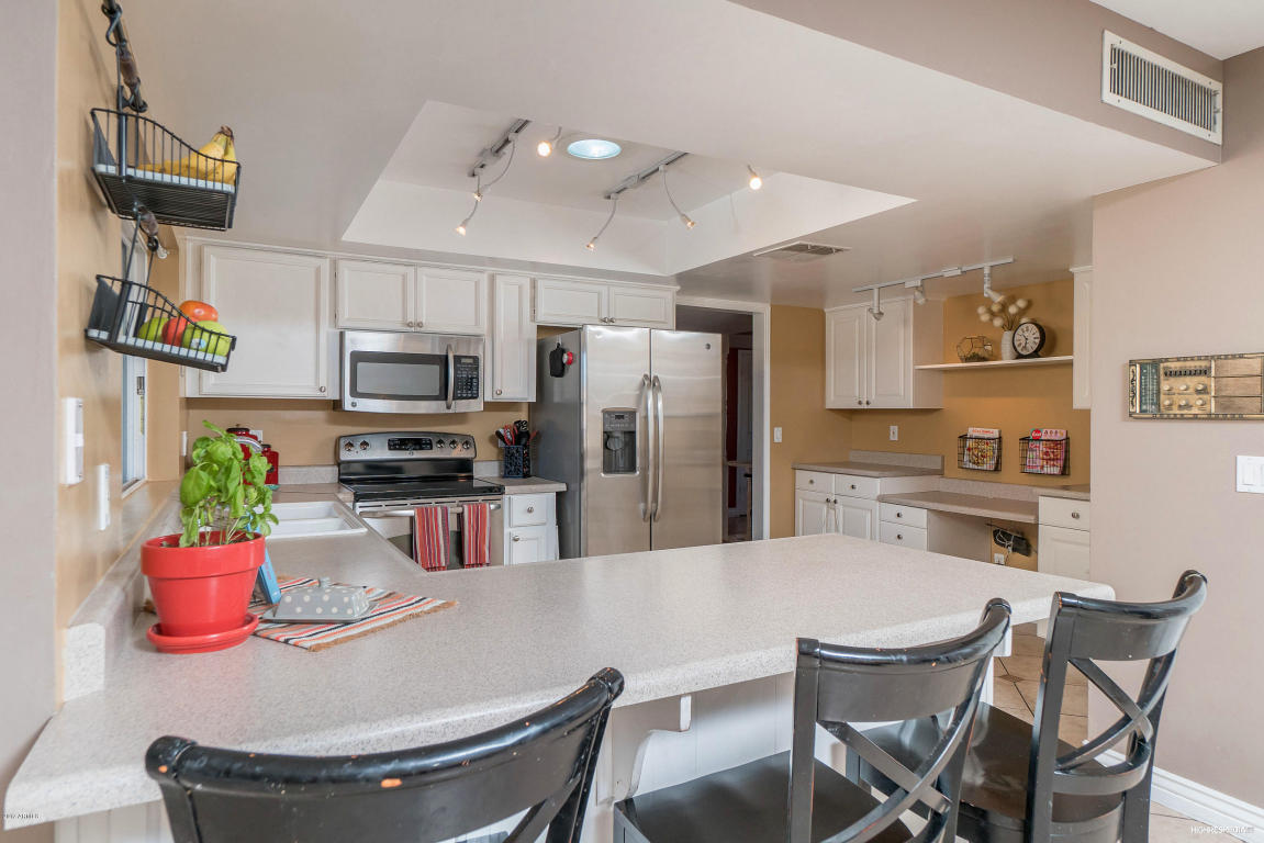 4002 E Hancock Dr, Phoenix, AZ 85028 photo 5