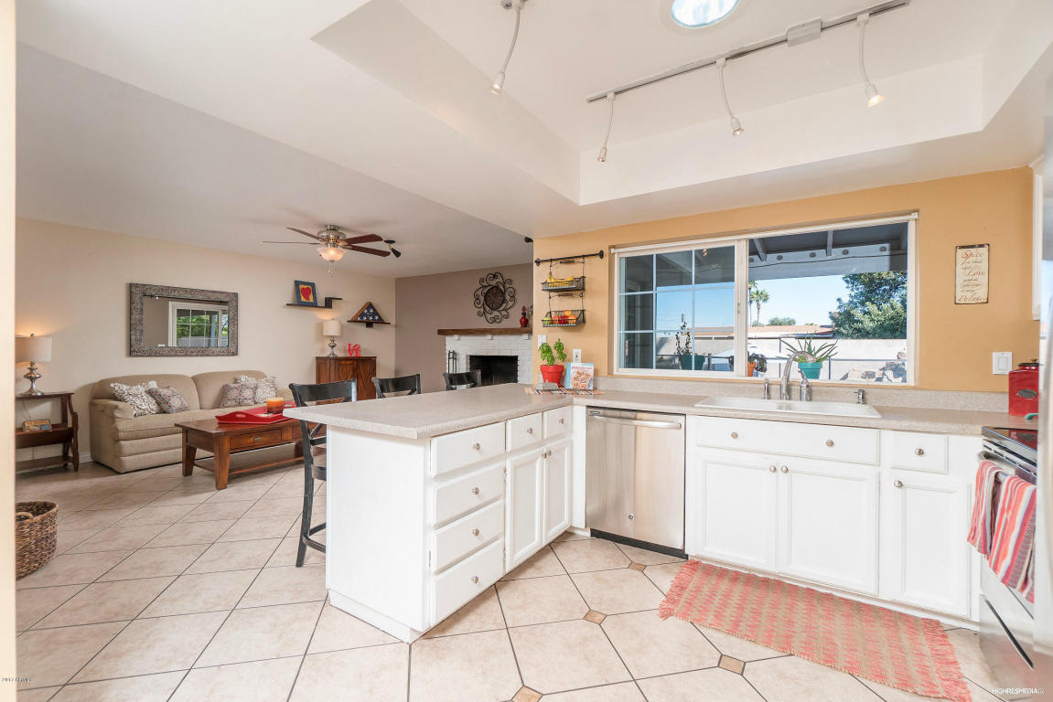 4002 E Hancock Dr, Phoenix, AZ 85028 photo 7