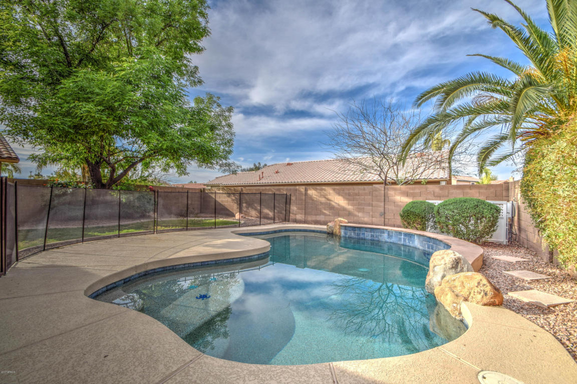 1240 E Sierra Madre Ave, Gilbert, AZ 85296 photo 2