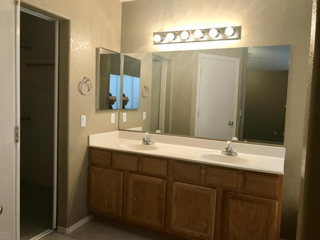 682 S Bahama Dr, Gilbert, AZ 85296 photo 9