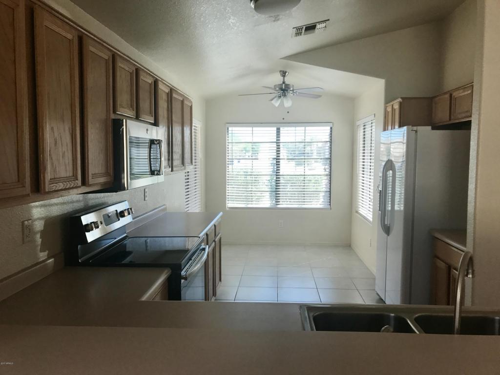 682 S Bahama Dr, Gilbert, AZ 85296 photo 4