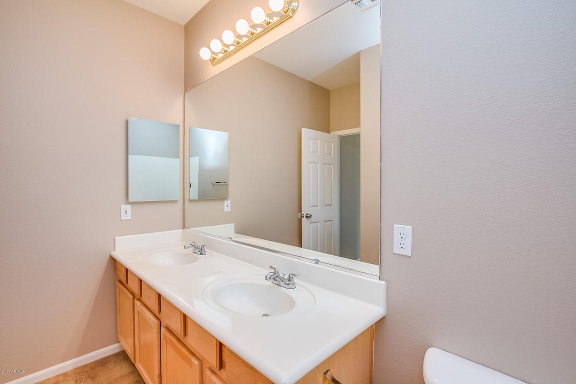 1682 E Bruce Ave, Gilbert, AZ 85234 photo 13