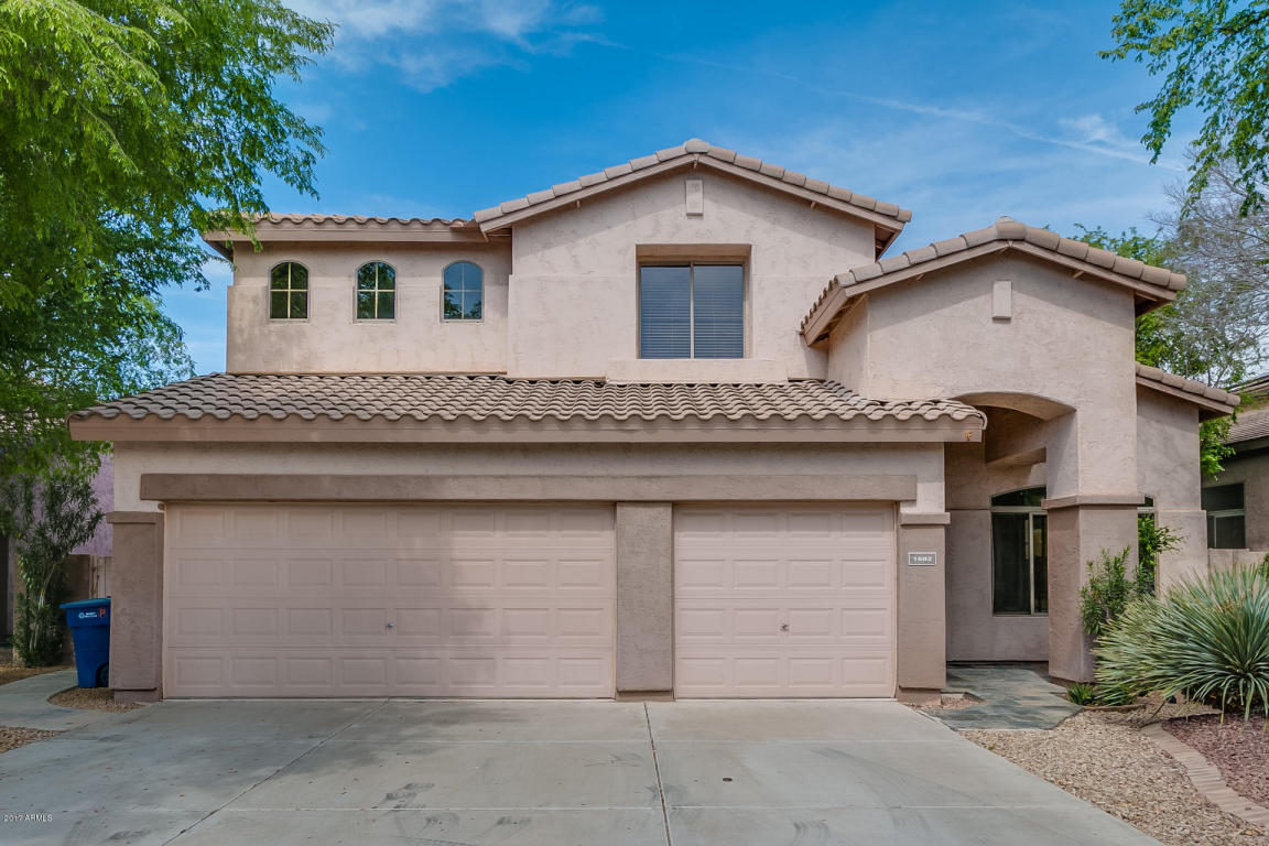 1682 E Bruce Ave, Gilbert, AZ 85234 photo 1
