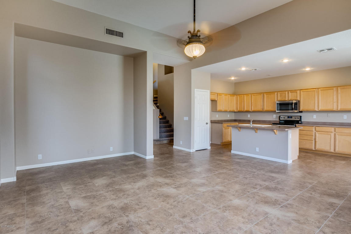 1682 E Bruce Ave, Gilbert, AZ 85234 photo 4