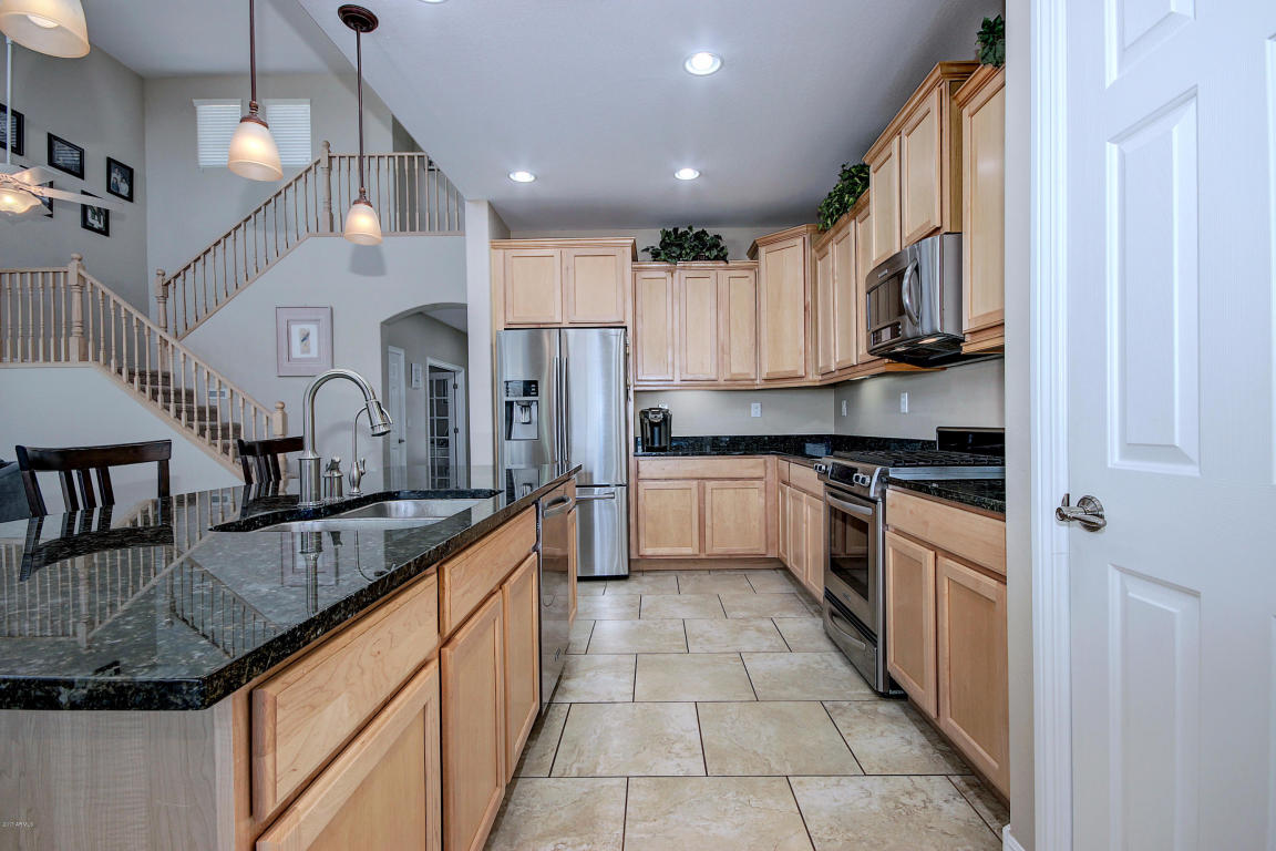 1679 W Cavedale Dr, Phoenix, AZ 85085 photo 14