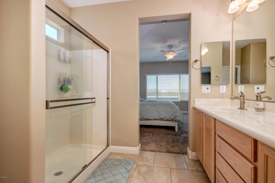 1679 W Cavedale Dr, Phoenix, AZ 85085 photo 23