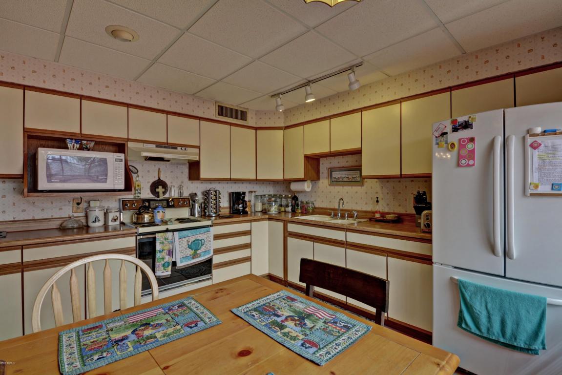 4214 W Cavalier Dr, Phoenix, AZ 85019 photo 4