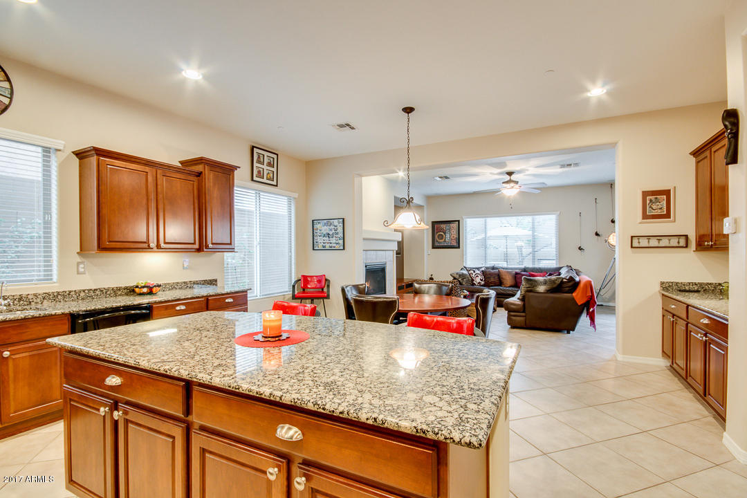 28111 N 17th Dr, Phoenix, AZ 85085 photo 11