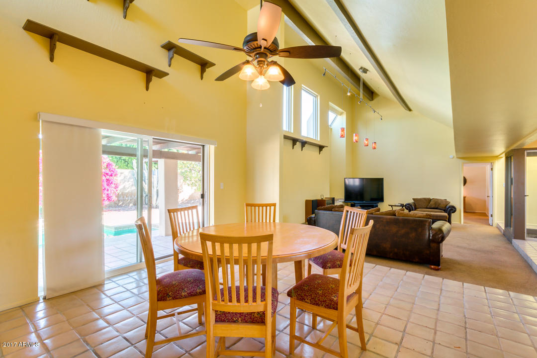 334 E Caribbean Ln, Phoenix, AZ 85022 photo 8