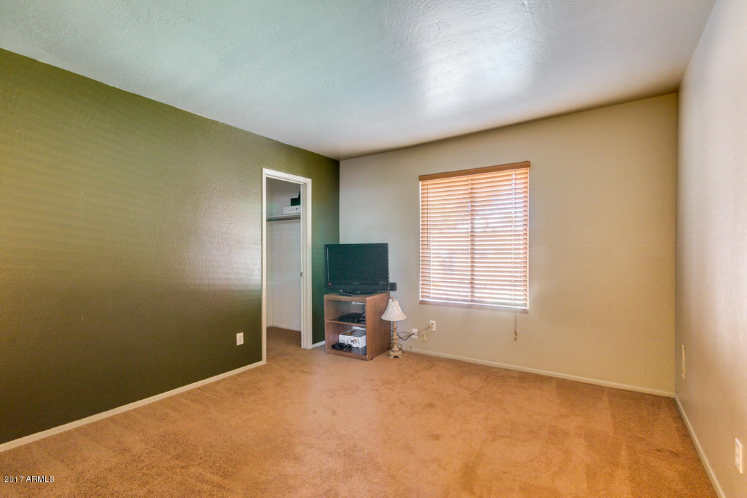 334 E Caribbean Ln, Phoenix, AZ 85022 photo 11