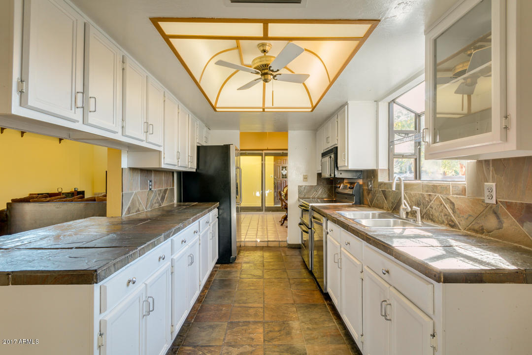 334 E Caribbean Ln, Phoenix, AZ 85022 photo 20