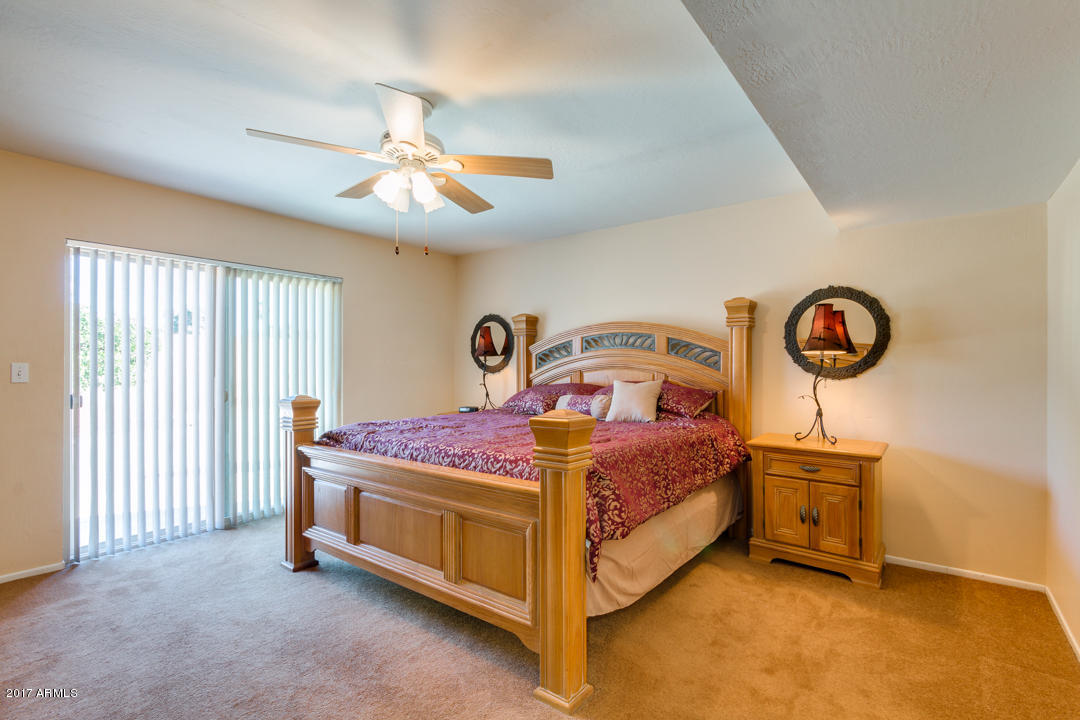 334 E Caribbean Ln, Phoenix, AZ 85022 photo 4