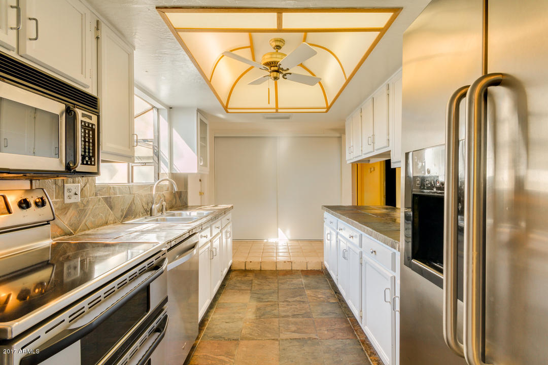 334 E Caribbean Ln, Phoenix, AZ 85022 photo 7