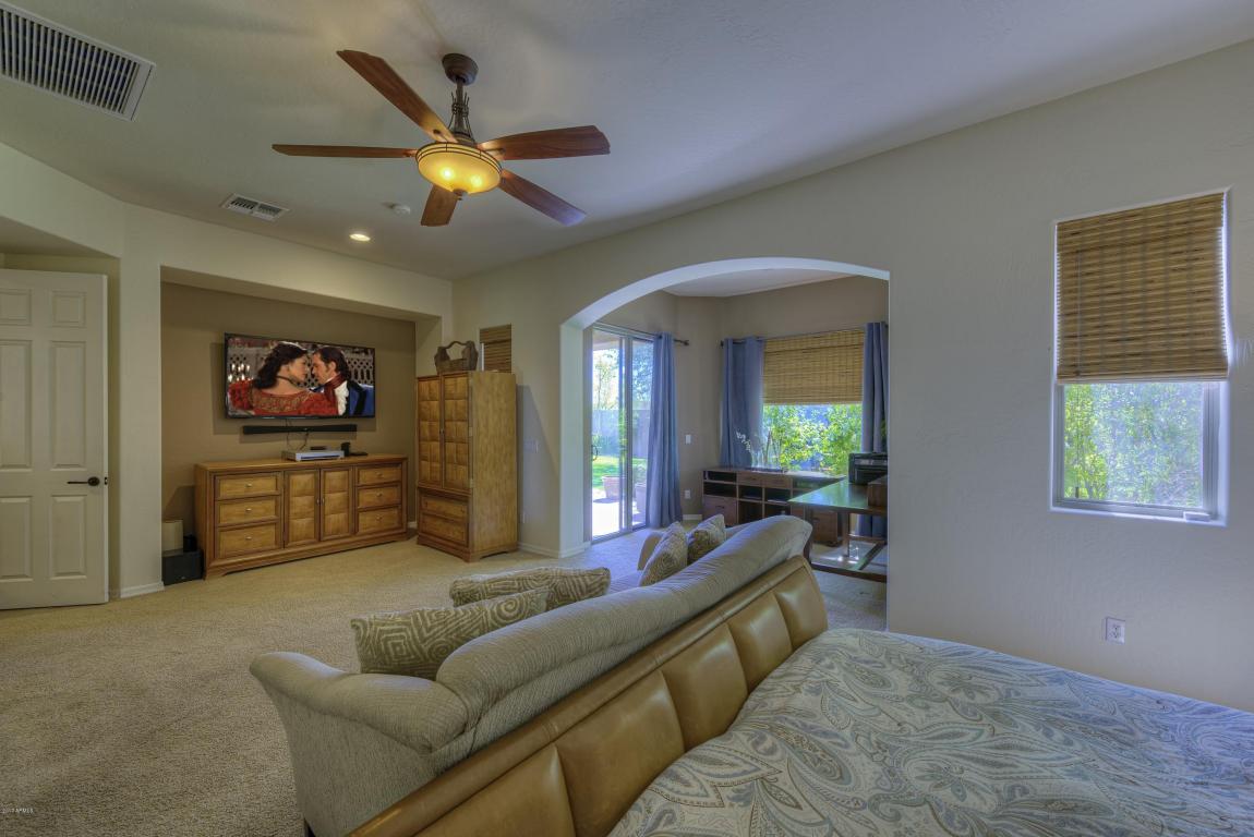 3955 E Parkside Ln, Phoenix, AZ 85050 photo 18