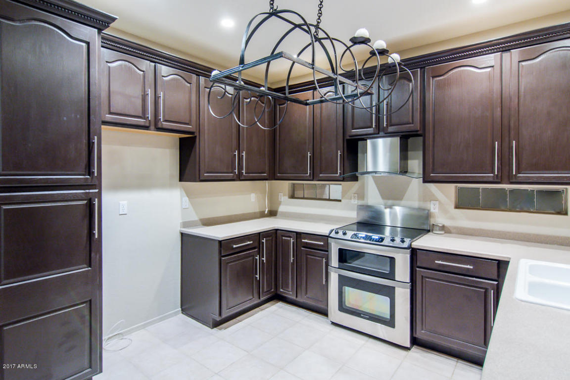 422 E Redwood Ln, Phoenix, AZ 85048 photo 9