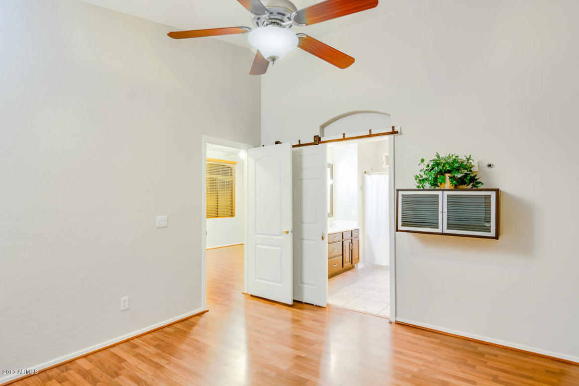 422 E Redwood Ln, Phoenix, AZ 85048 photo 15
