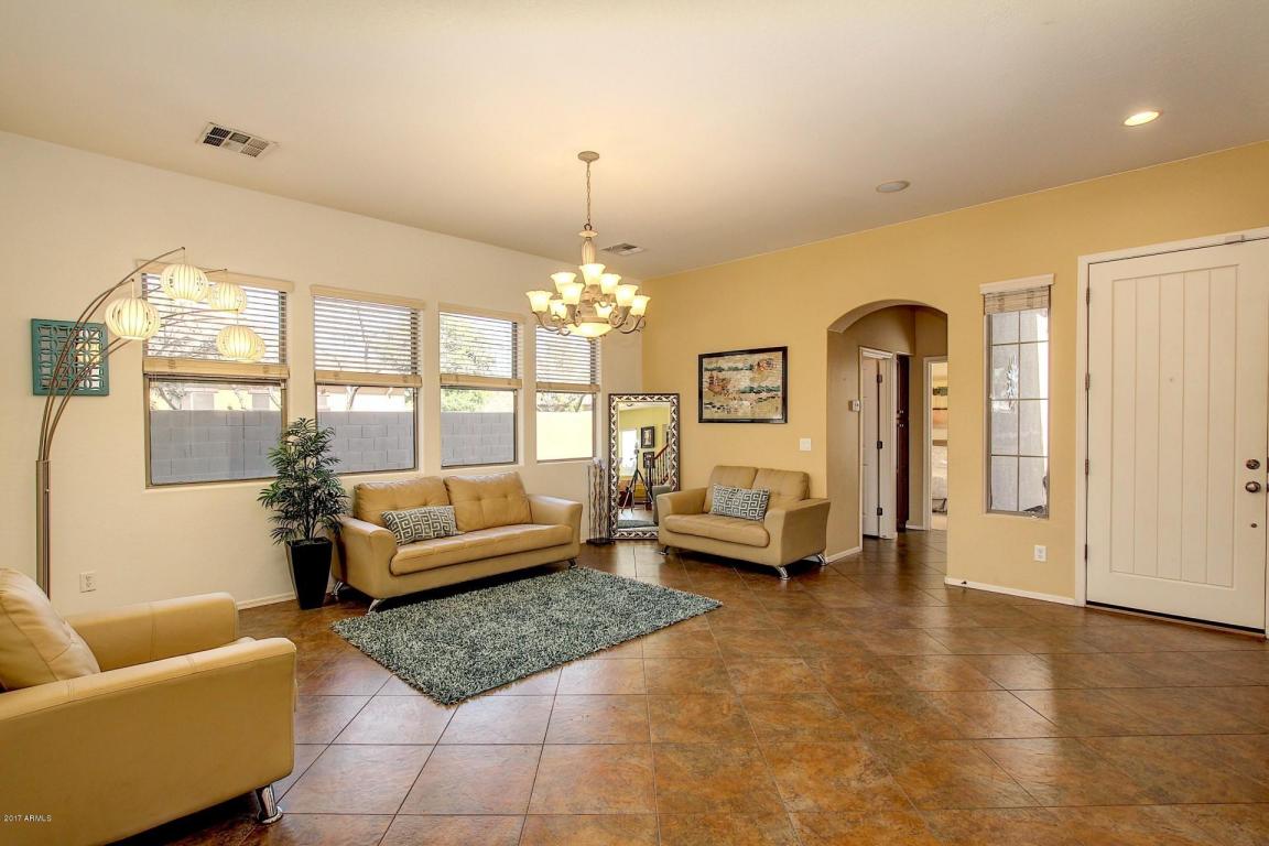 2910 S Colonial St, Gilbert, AZ 85295 photo 10