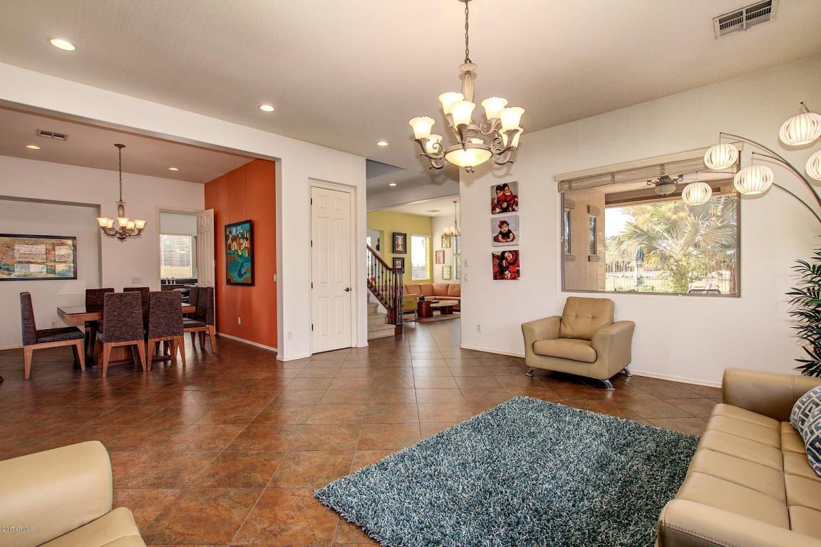 2910 S Colonial St, Gilbert, AZ 85295 photo 12