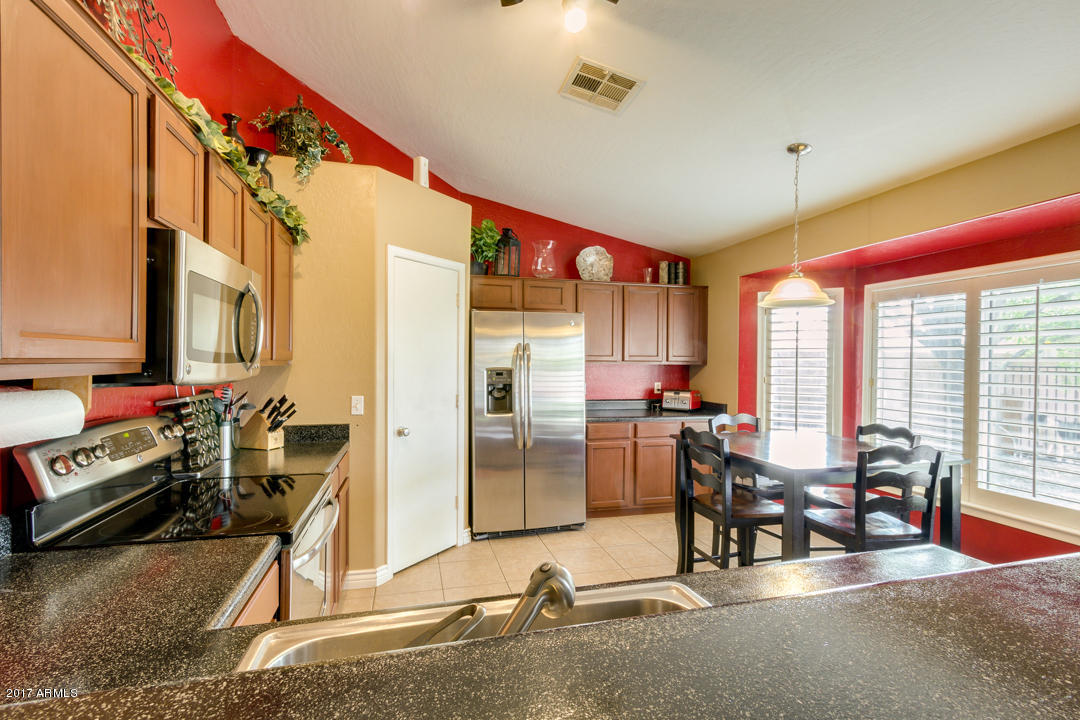 2885 E Toledo Ct, Gilbert, AZ 85295 photo 7