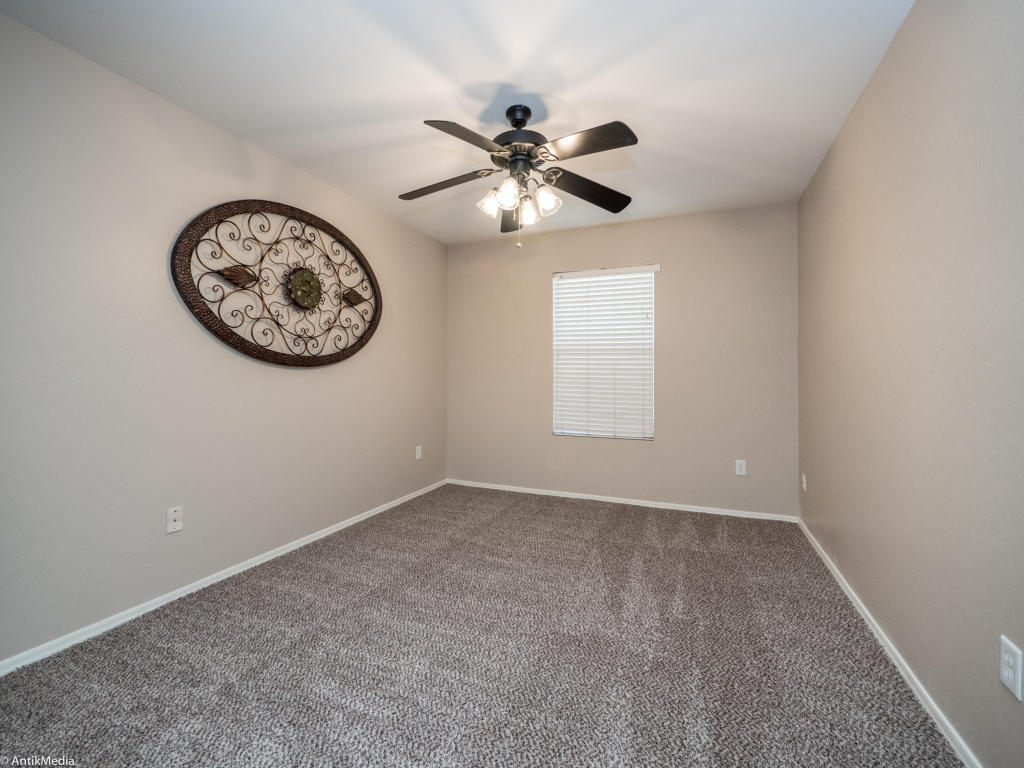 1979 E Barnacle Ave, Apache Junction, AZ 85119 photo 2