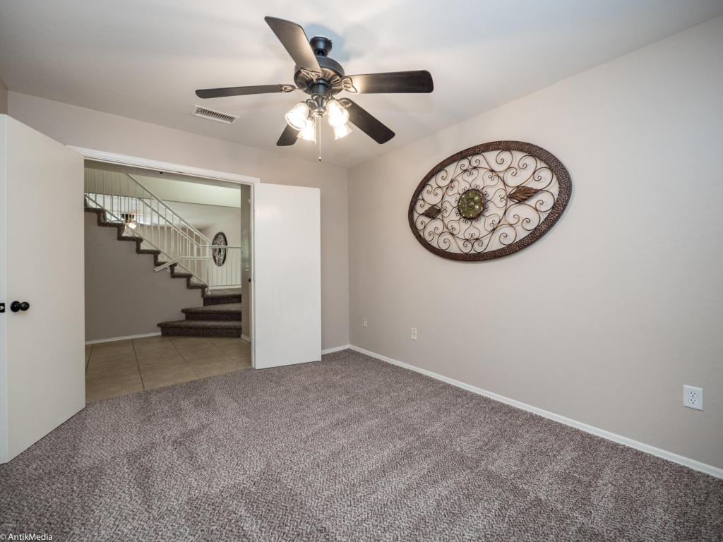 1979 E Barnacle Ave, Apache Junction, AZ 85119 photo 3