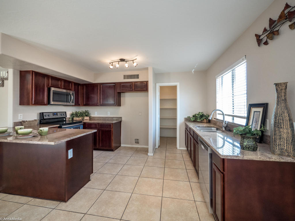 1979 E Barnacle Ave, Apache Junction, AZ 85119 photo 10