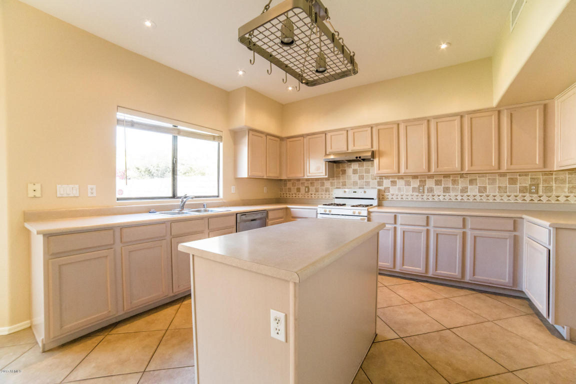 3926 E Taro Ln, Phoenix, AZ 85050 photo 3