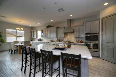 10338 E Bergeron Ave, Mesa, AZ 85212 photo 5