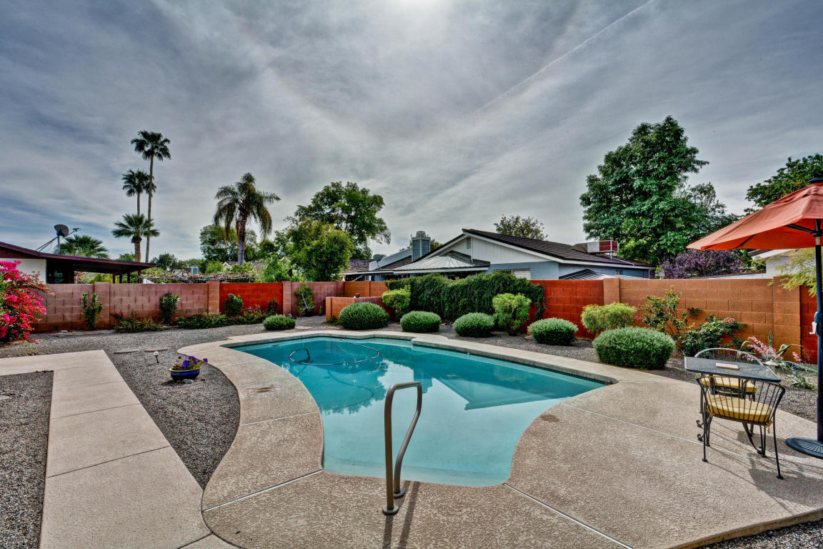 207 E Helena Dr, Phoenix, AZ 85022 photo 5