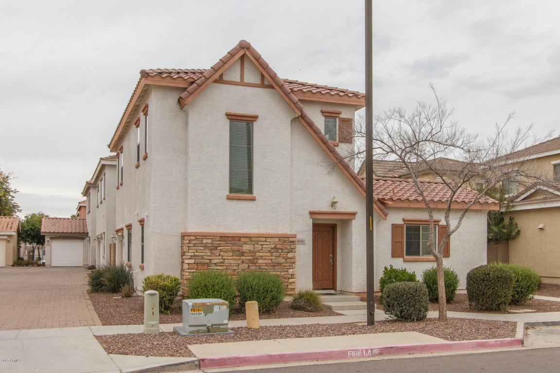 4742 E Redfield Rd, Gilbert, AZ 85234 photo 1