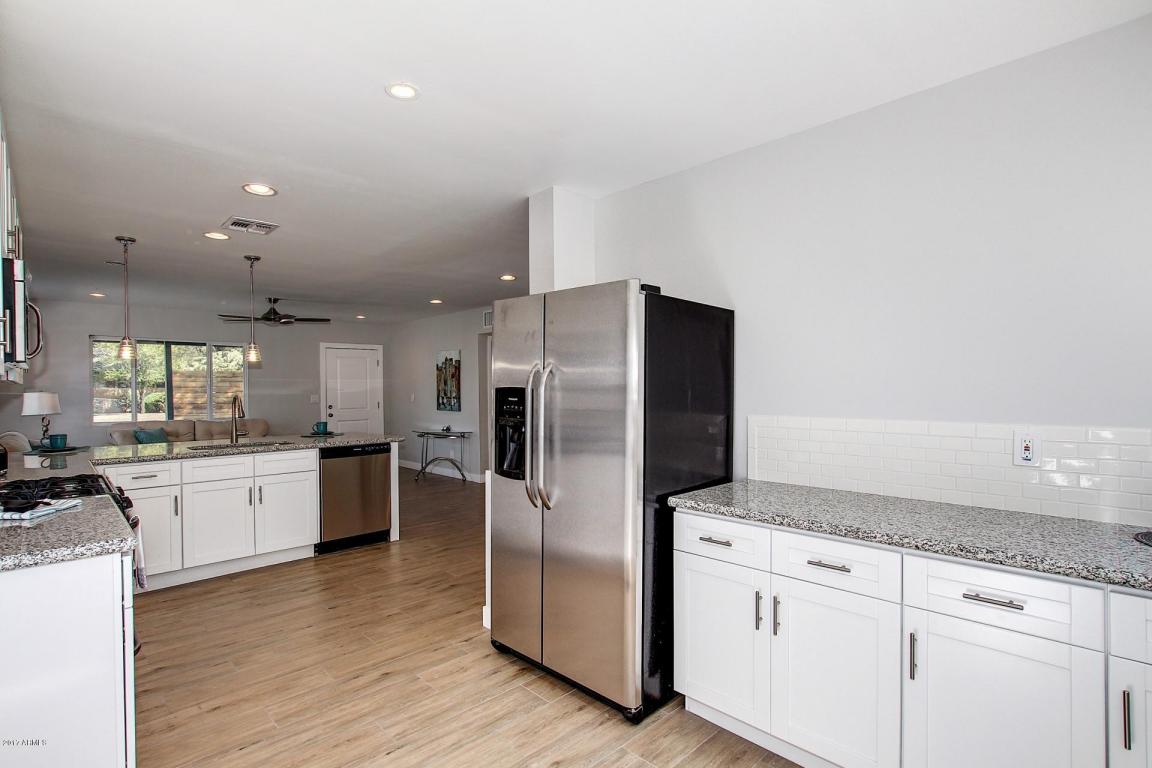1305 E Highland Ave, Phoenix, AZ 85014 photo 9