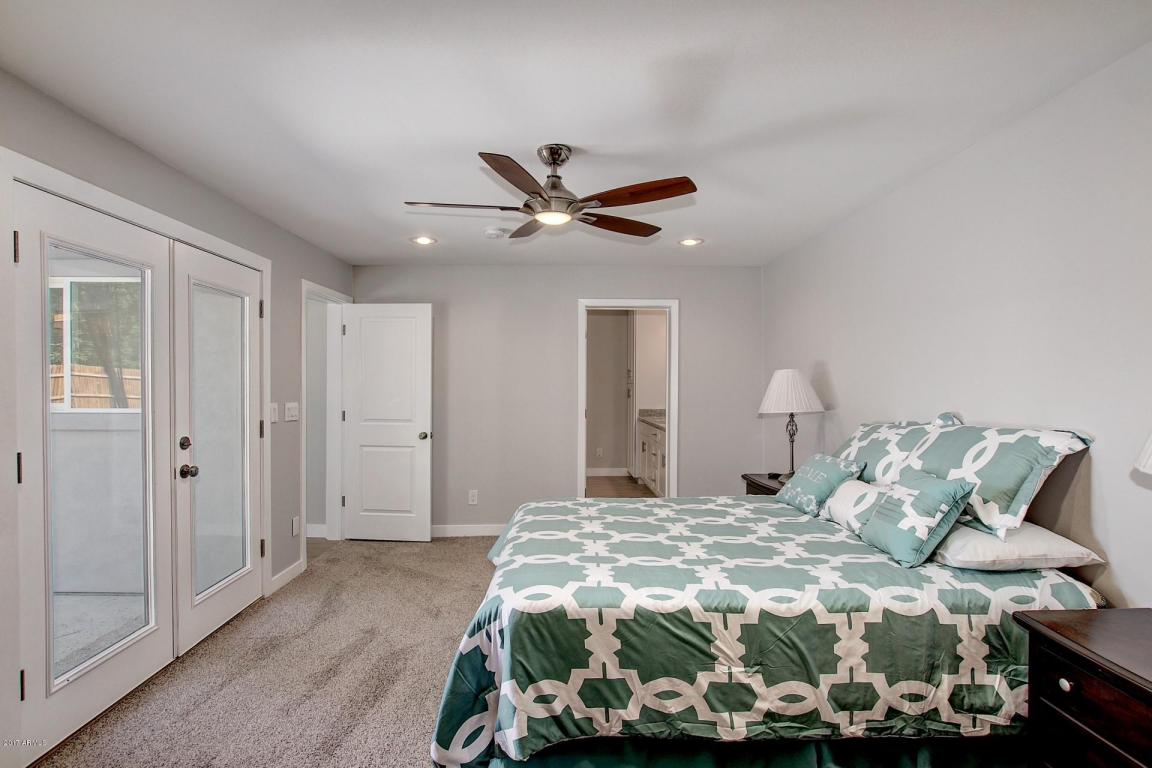1305 E Highland Ave, Phoenix, AZ 85014 photo 17