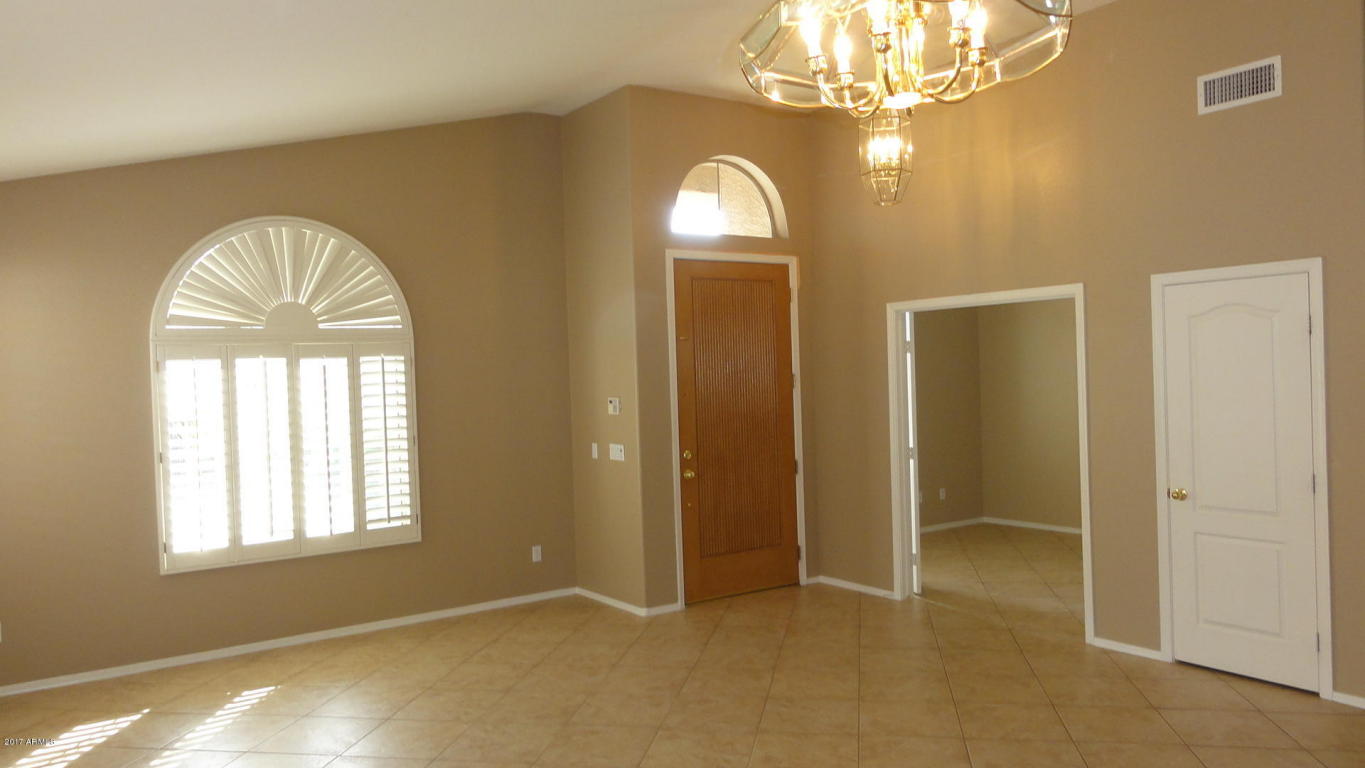 4326 E Swilling Rd, Phoenix, AZ 85050 photo 2