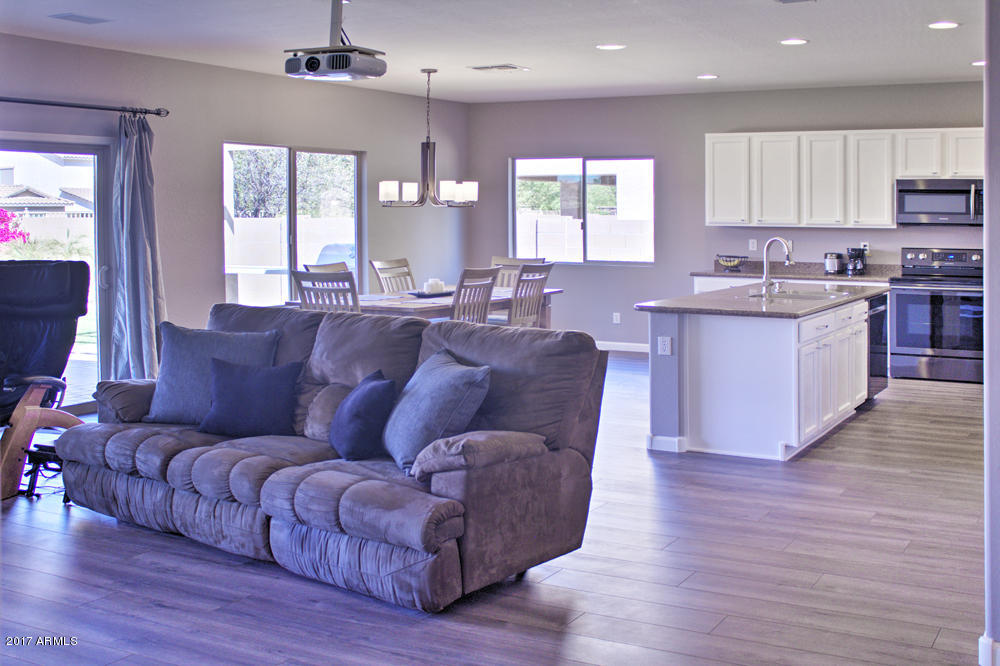 1412 E Parkview Dr, Gilbert, AZ 85295 photo 4