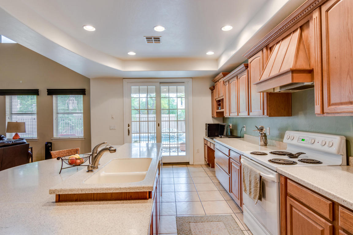 2547 E Ivanhoe Ct, Gilbert, AZ 85295 photo 13