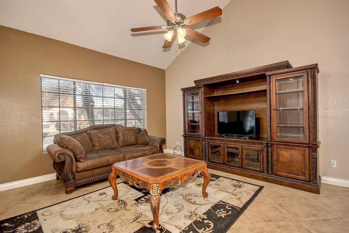 2210 Egret Ct, Gilbert, AZ 85234 photo 8