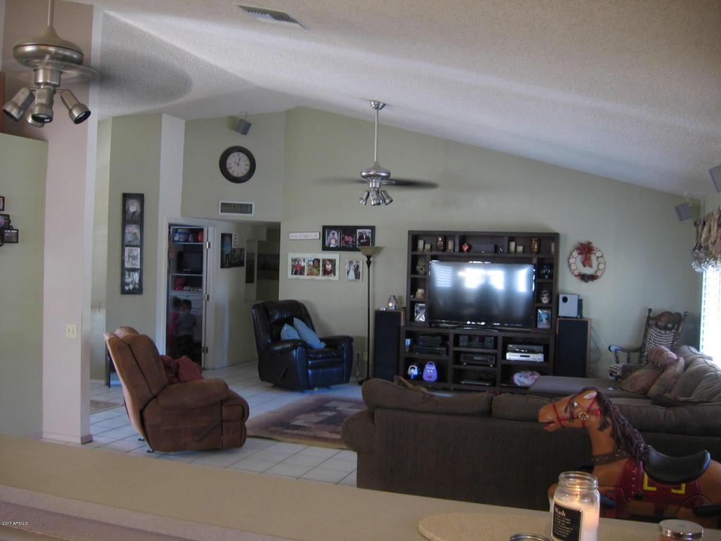 1063 E Ingram St, Mesa, AZ 85203 photo 4