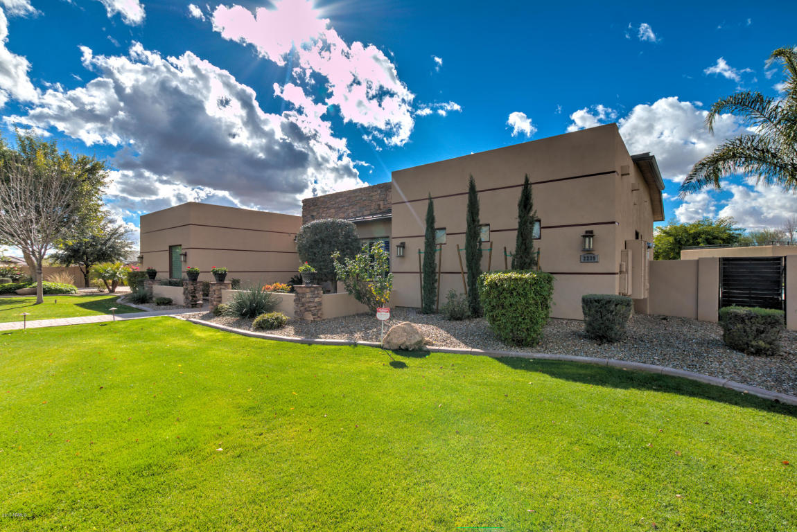 2239 E Bella Vista Ct, Gilbert, AZ 85298 photo 2