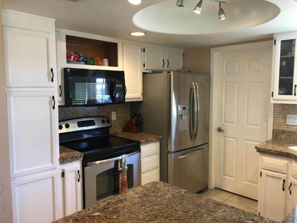 3865 E Whitney Ln, Phoenix, AZ 85032 photo 8