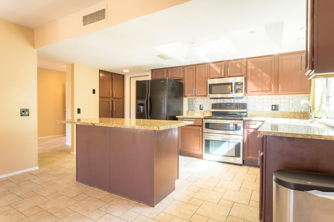 4233 Everett Dr, Phoenix, AZ 85032 photo 10
