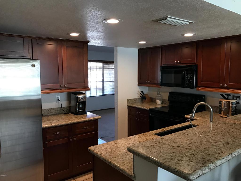 1101 E Taro Ln, Phoenix, AZ 85024 photo 3