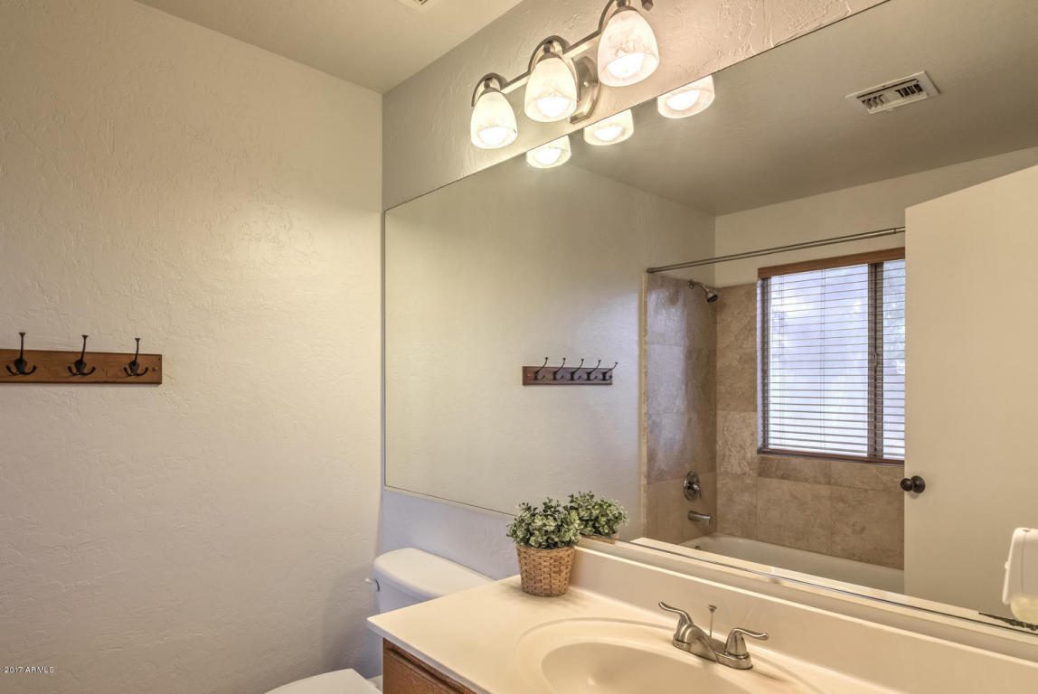 2093 E Brooks St E, Gilbert, AZ 85296 photo 10