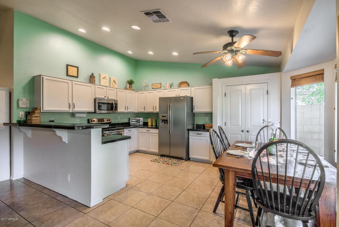 2093 E Brooks St E, Gilbert, AZ 85296 photo 5