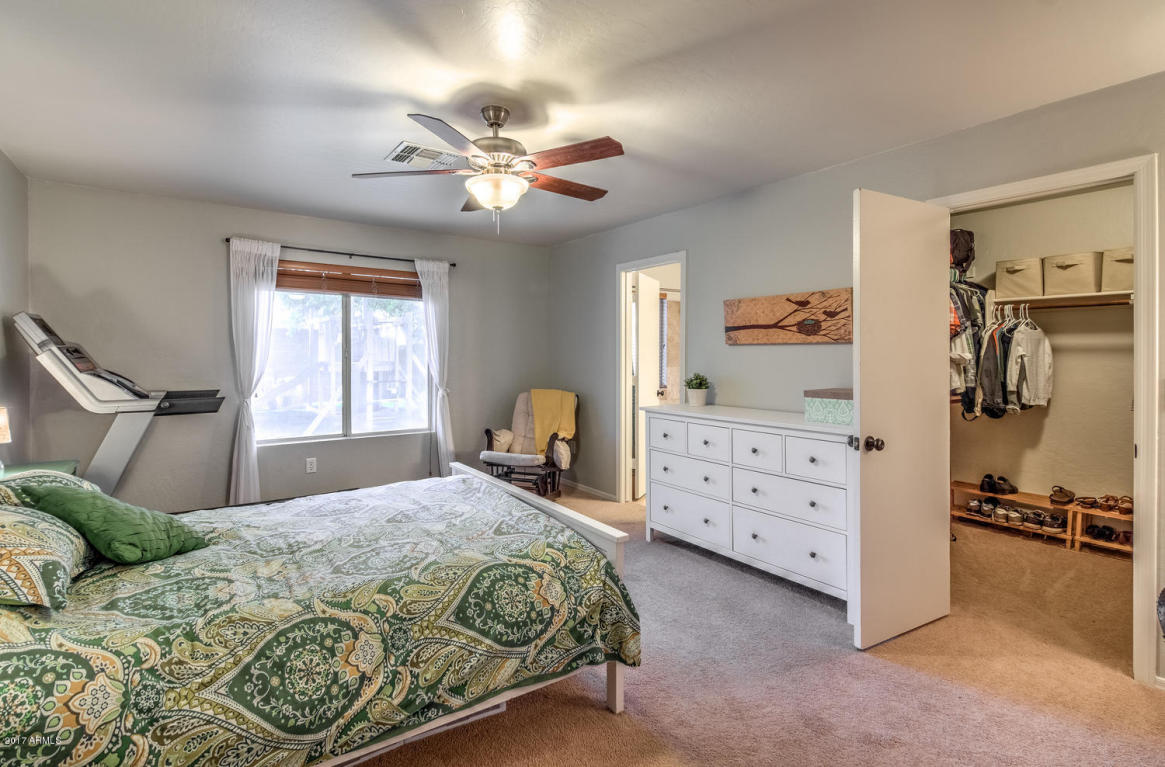 2093 E Brooks St E, Gilbert, AZ 85296 photo 9